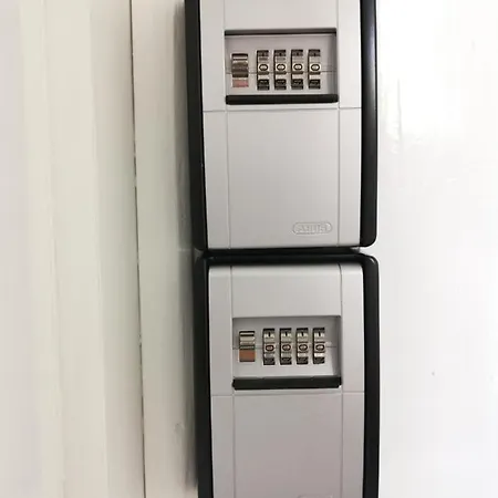 Agora Apartment Split