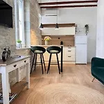 Agora Apartment- Heart Of