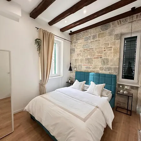 Agora Apartment- Heart Of *