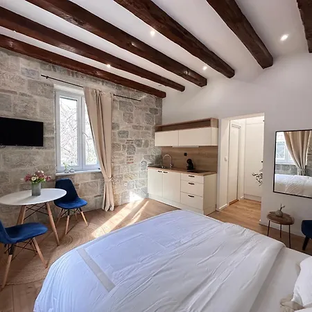 Agora Apartment- Heart Of